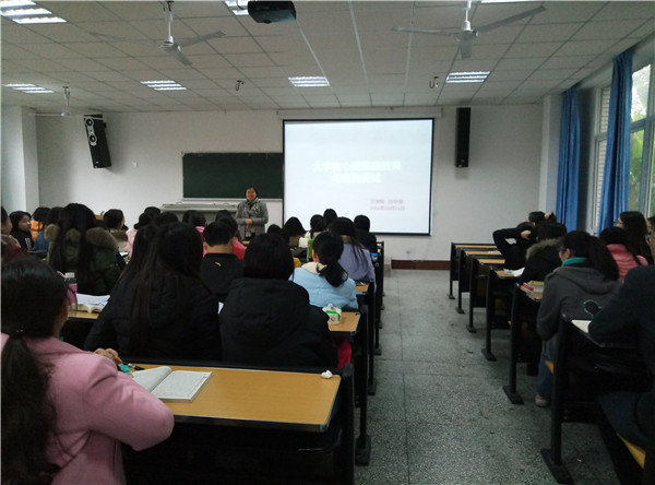 P61209-110004.jpg
